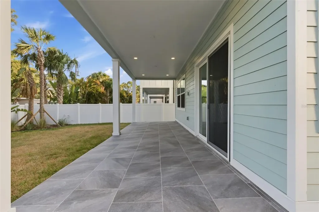 3829 71st Street N St Petersburg FL 33709