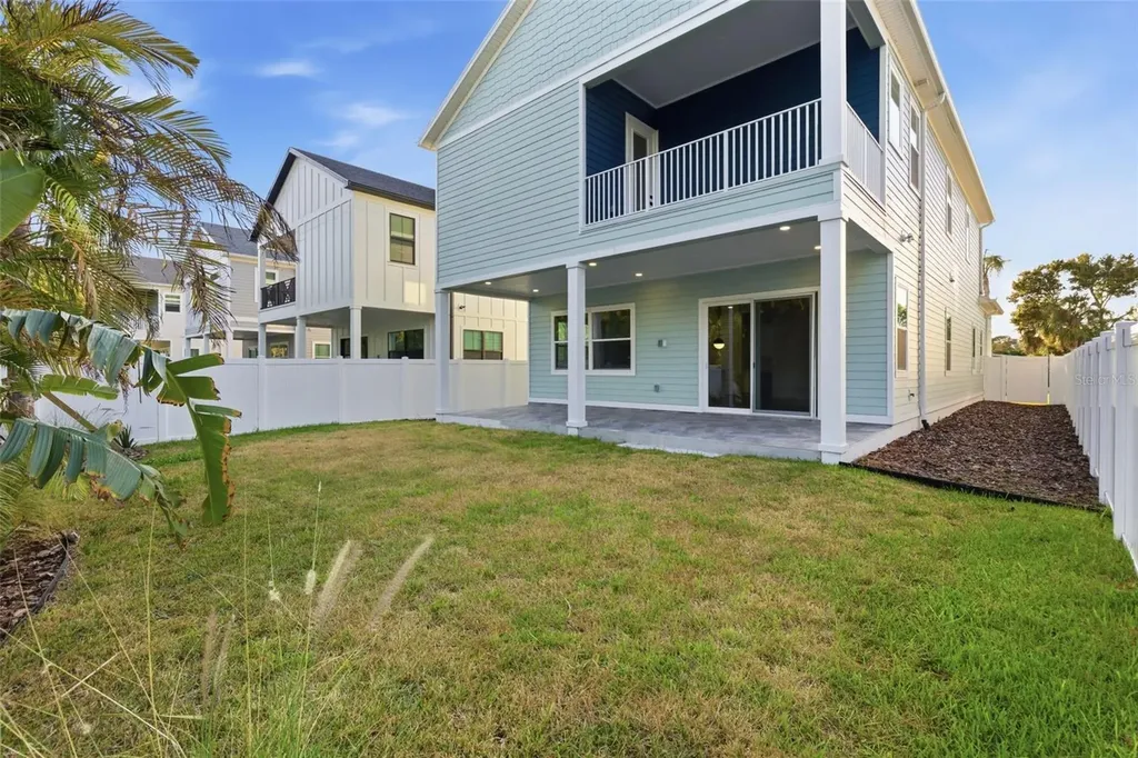 3829 71st Street N St Petersburg FL 33709