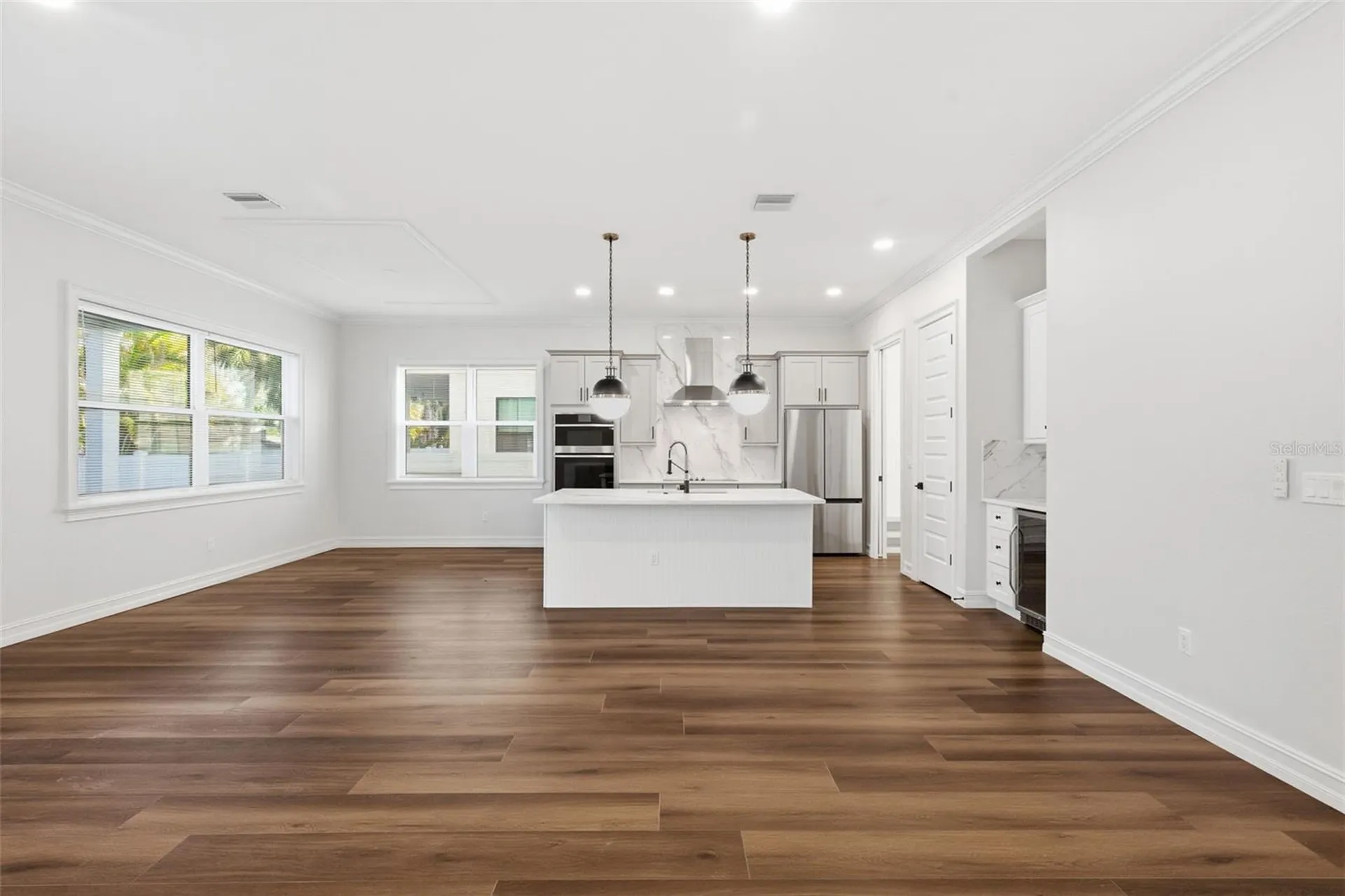 3829 71st Street N St Petersburg FL 33709