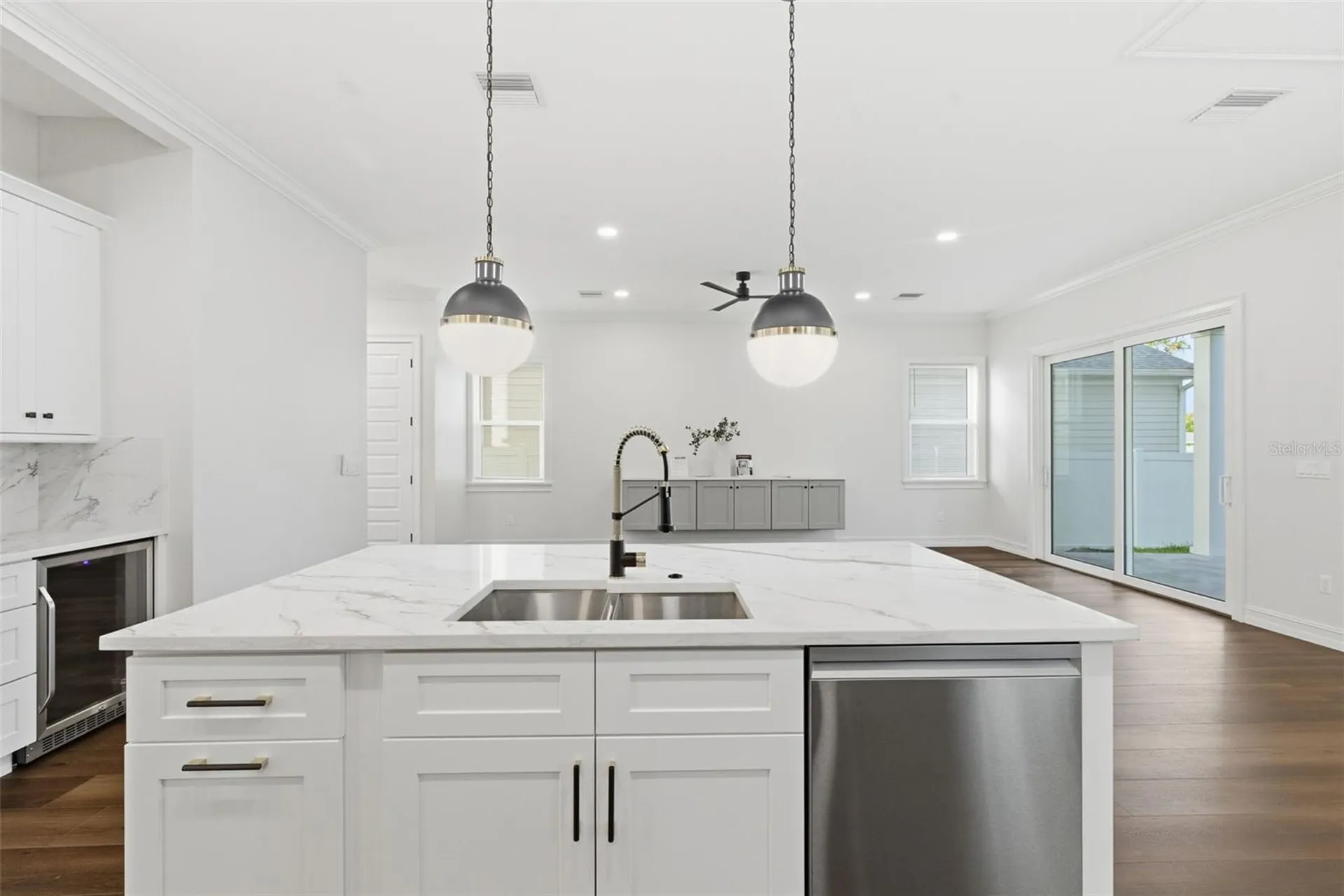 3829 71st Street N St Petersburg FL 33709