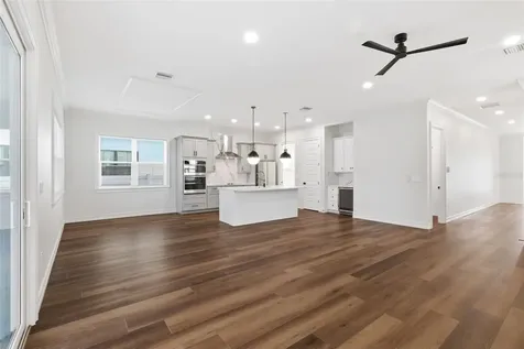 3829 71st Street N St Petersburg FL 33709