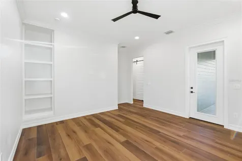 3829 71st Street N St Petersburg FL 33709