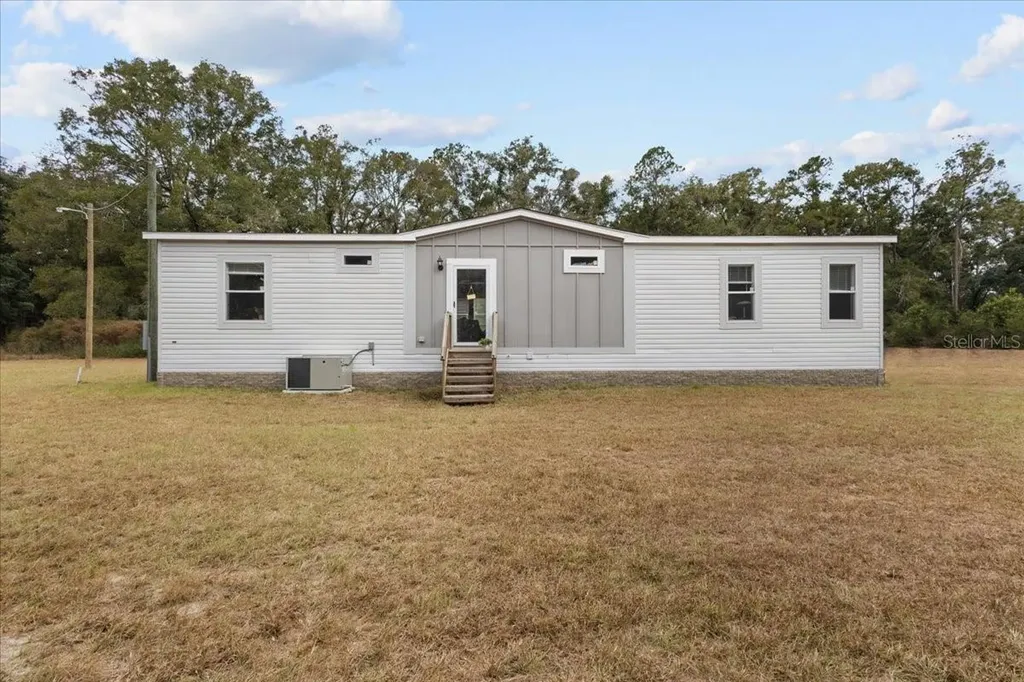 4754 SW 10th Street Bell FL 32619
