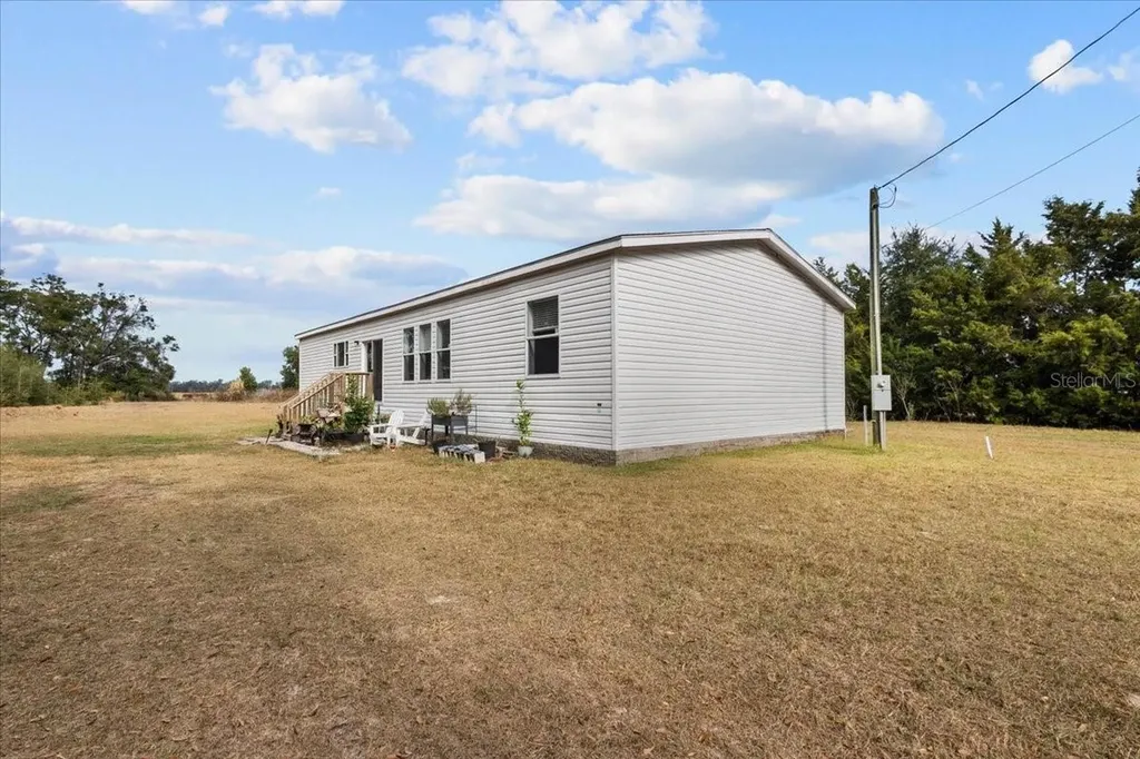 4754 SW 10th Street Bell FL 32619