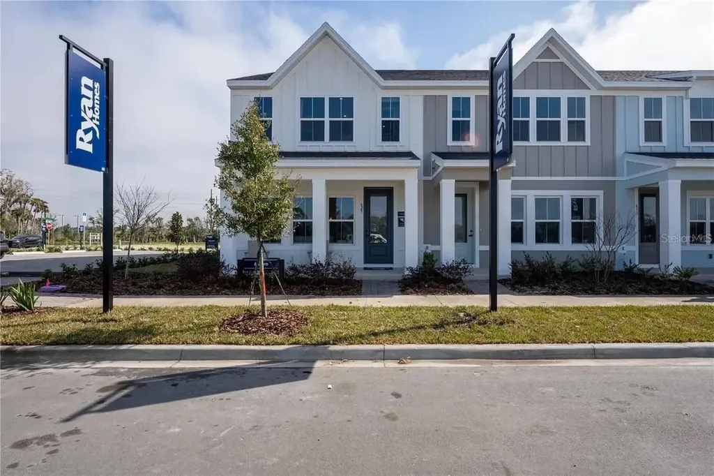 554 Highfalls Avenue Debary FL 32713