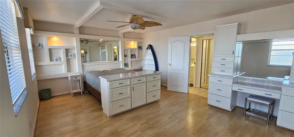 10355 Paradise Boulevard Treasure Island FL 33706