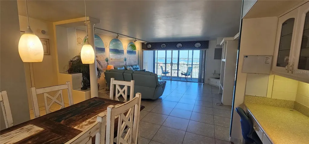 10355 Paradise Boulevard Treasure Island FL 33706