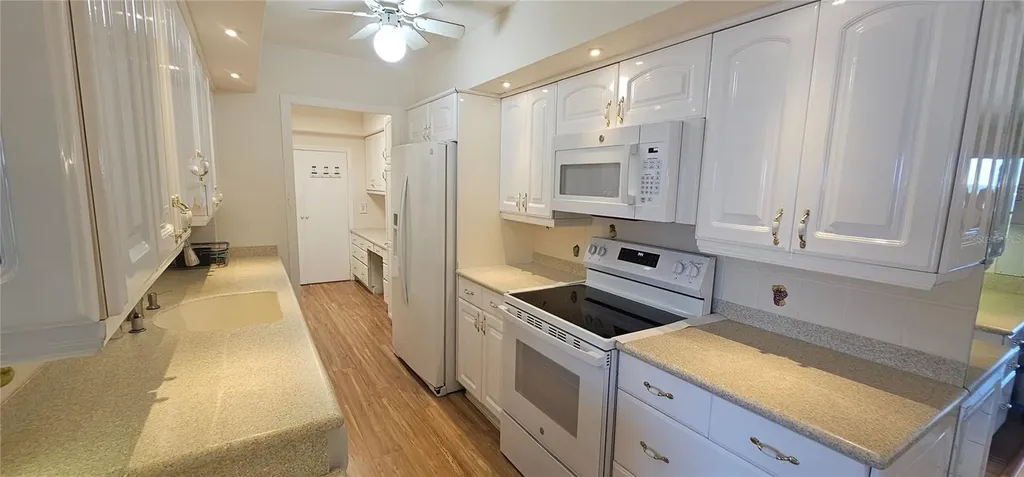 10355 Paradise Boulevard Treasure Island FL 33706