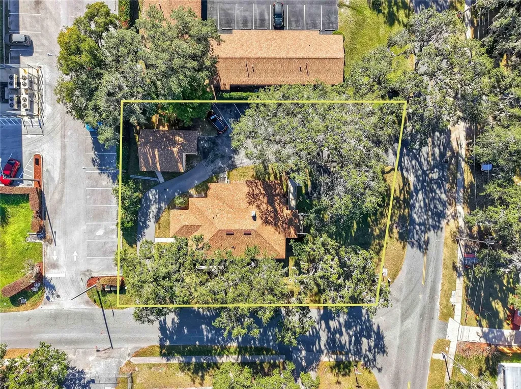 708 Lee Street Leesburg FL 34748