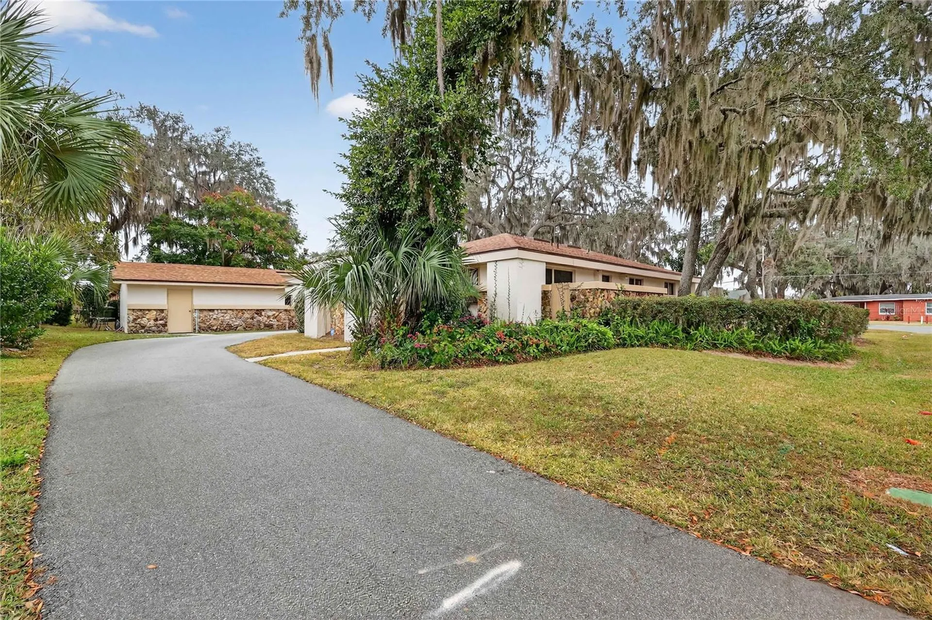 708 Lee Street Leesburg FL 34748