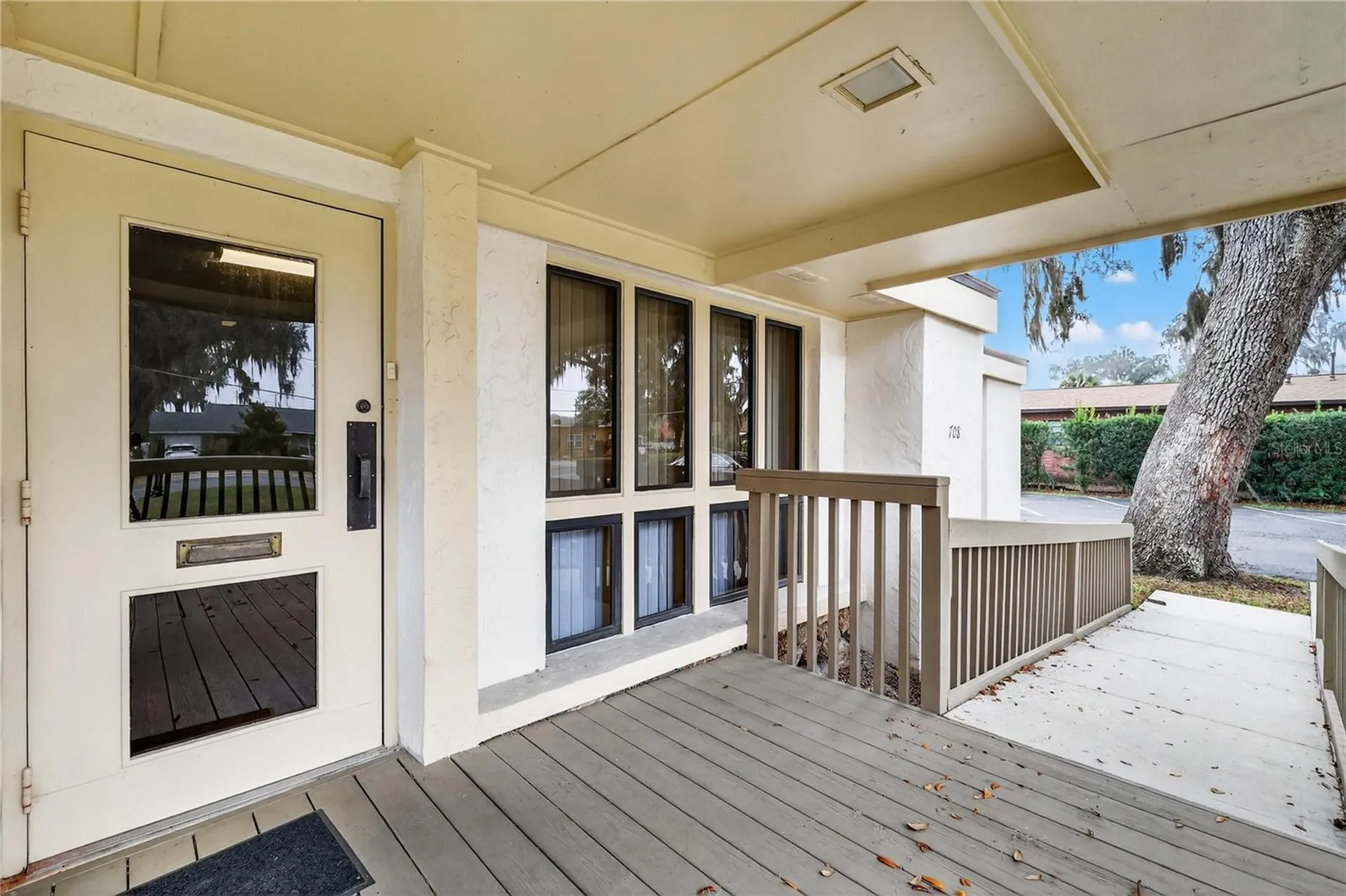 708 Lee Street Leesburg FL 34748