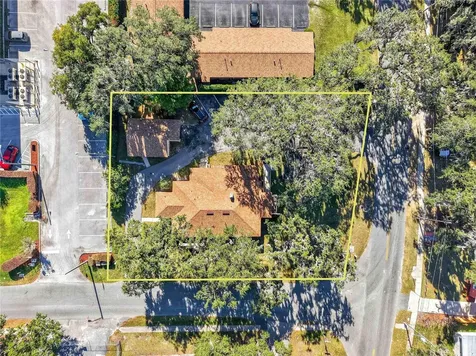 708 Lee Street Leesburg FL 34748