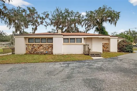 708 Lee Street Leesburg FL 34748