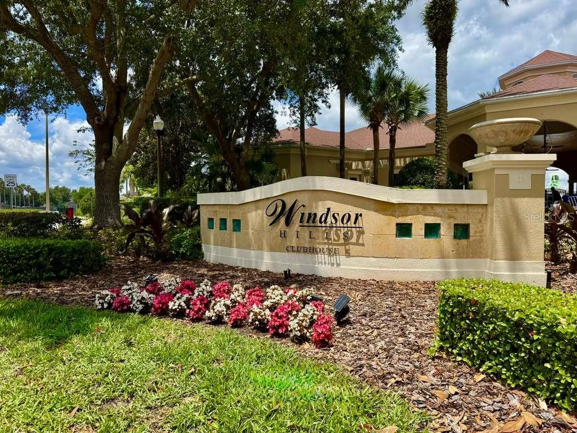 2774 Almaton Loop Kissimmee FL 34747
