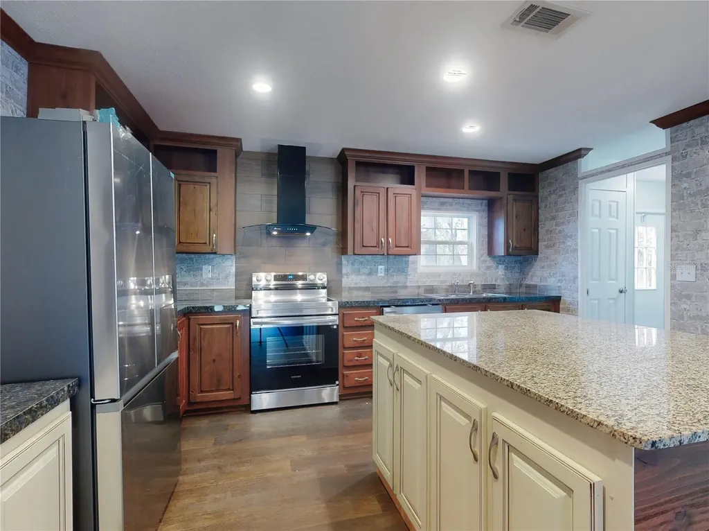 4300 NE 175th Street Road Citra FL 32113