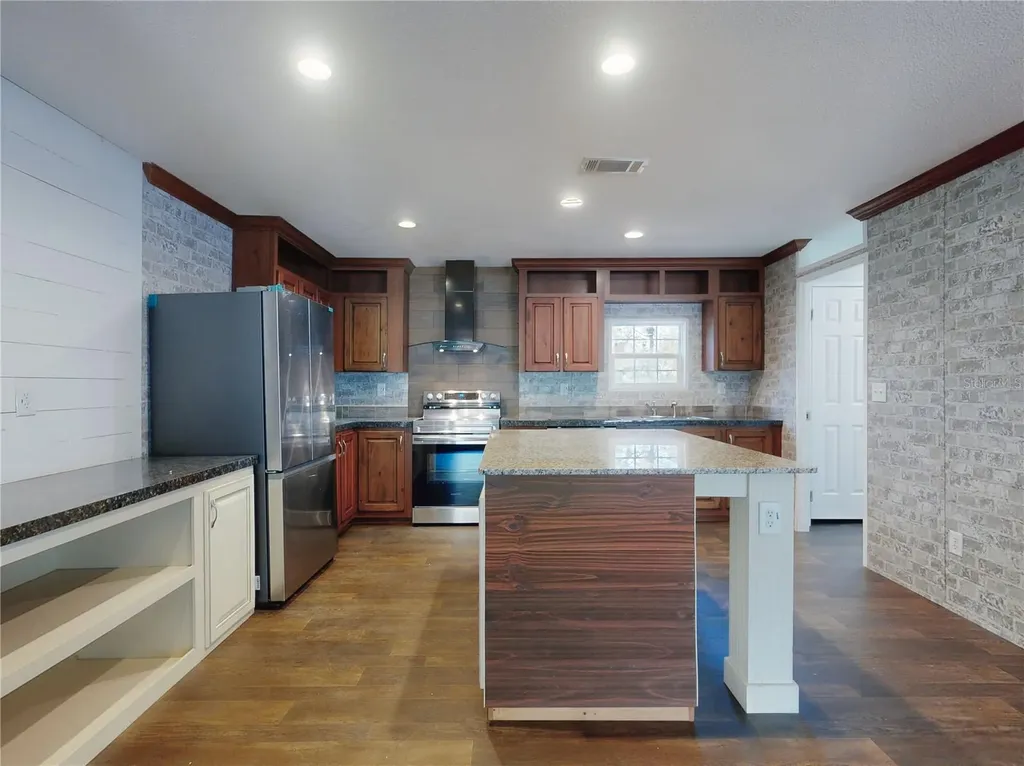 4300 NE 175th Street Road Citra FL 32113