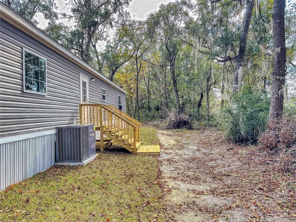 4300 NE 175th Street Road Citra FL 32113
