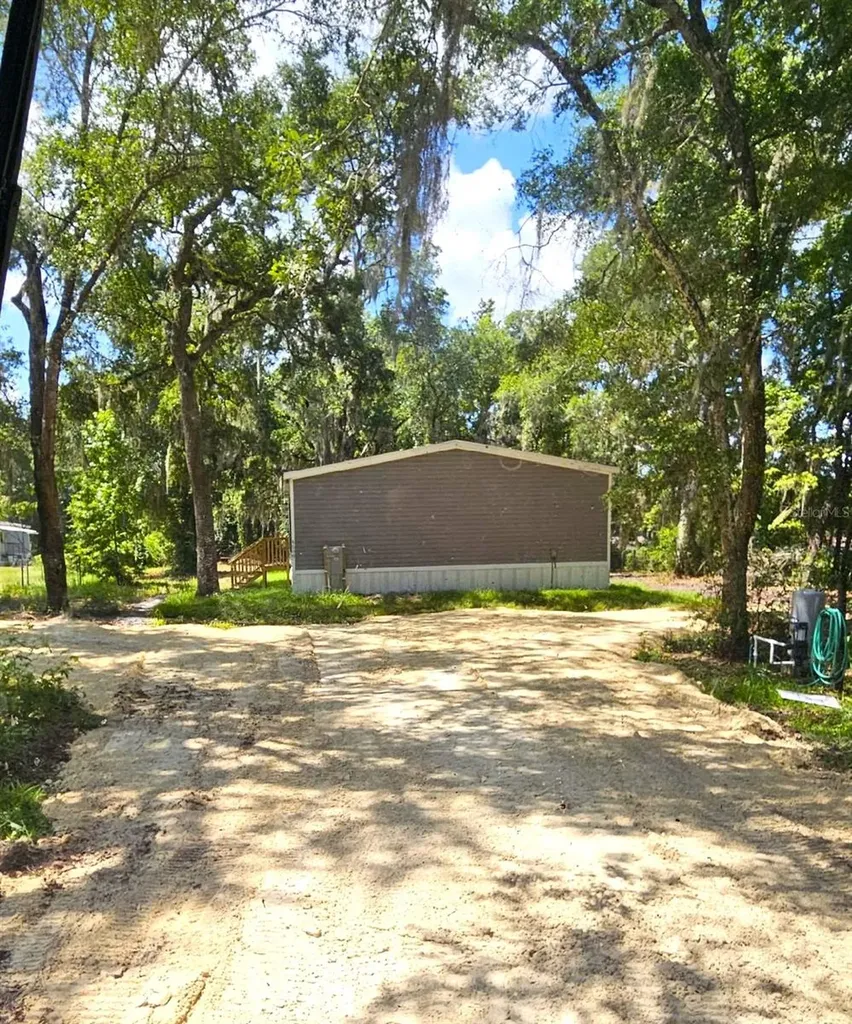 4300 NE 175th Street Road Citra FL 32113