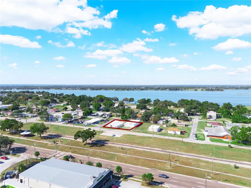 109 N 3rd Street Eagle Lake FL 33839