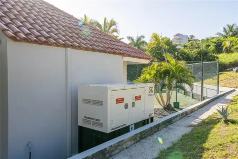 38-39 Shell Castle Humacao PR 00791