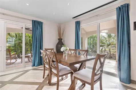 38-39 Shell Castle Humacao PR 00791