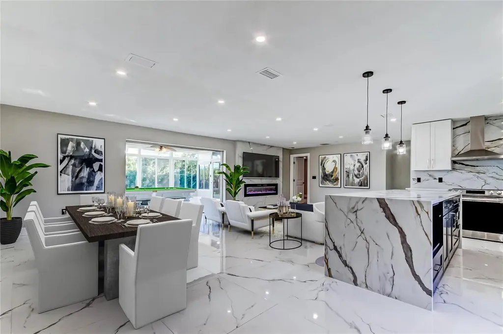 1992 Arvis Circle E Clearwater FL 33764