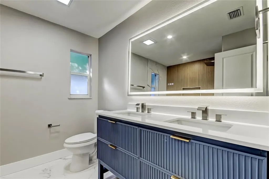 1992 Arvis Circle E Clearwater FL 33764