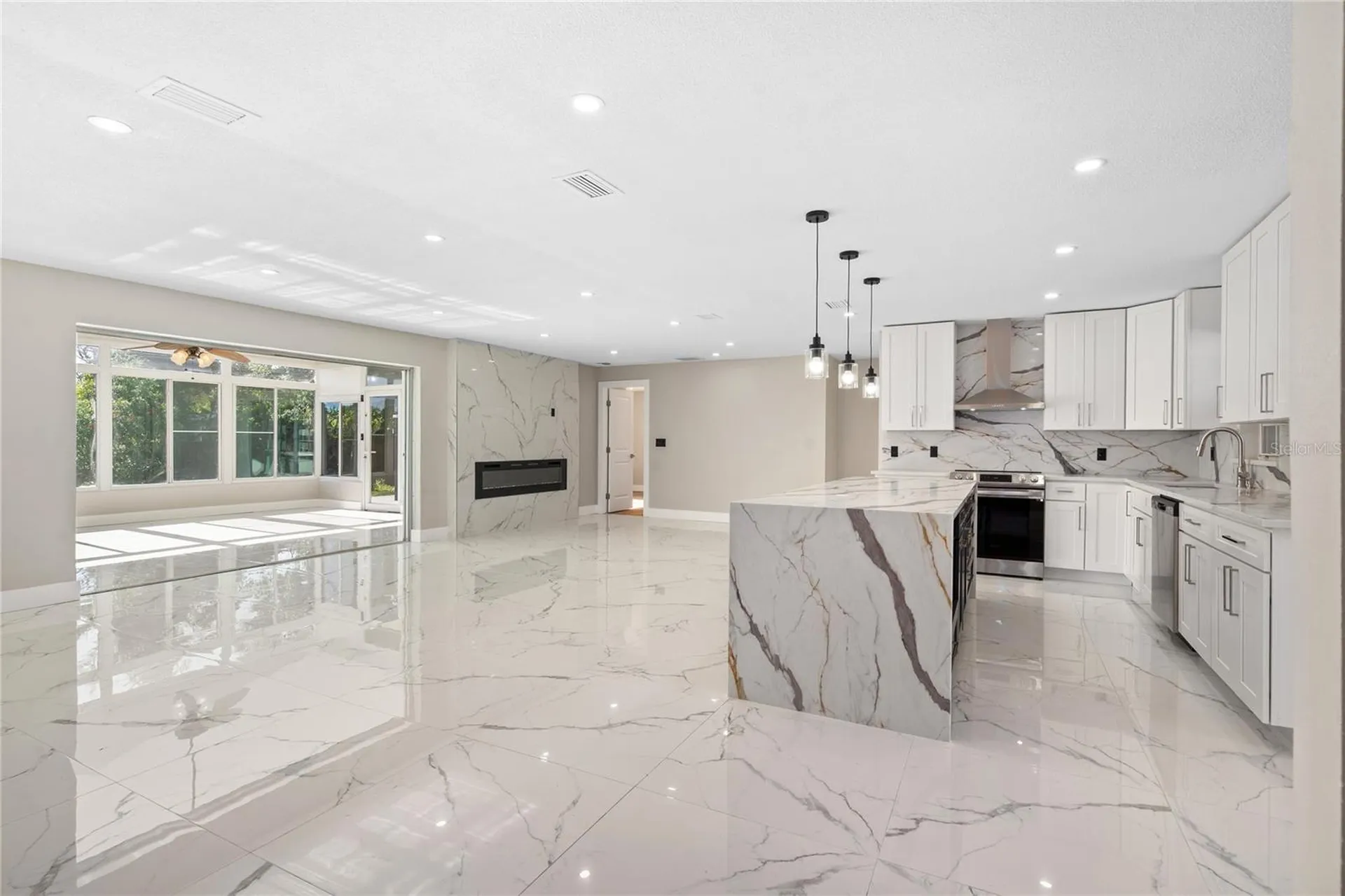 1992 Arvis Circle E Clearwater FL 33764