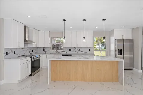 1992 Arvis Circle E Clearwater FL 33764