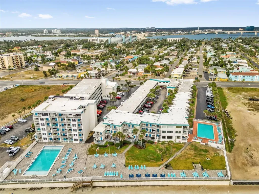 935 S Atlantic Avenue Daytona Beach FL 32118