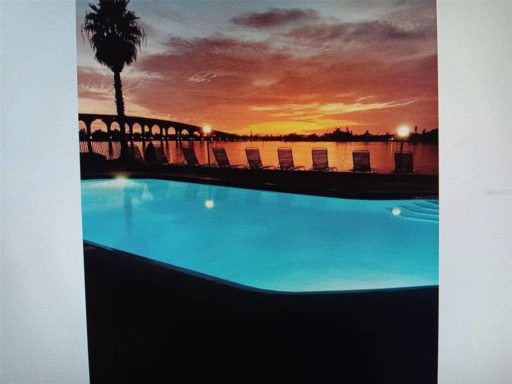 6279 Sun Boulevard St Petersburg FL 33715
