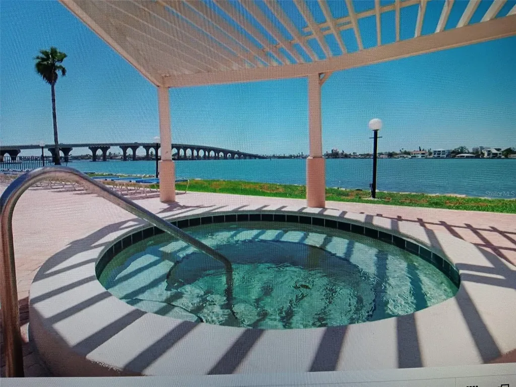 6279 Sun Boulevard St Petersburg FL 33715