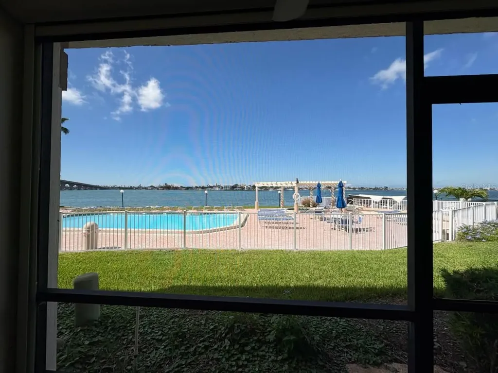 6279 Sun Boulevard St Petersburg FL 33715