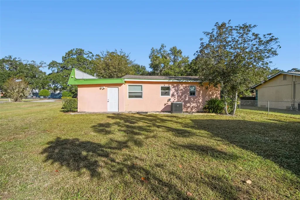 109 E Robertson Street Brandon FL 33511
