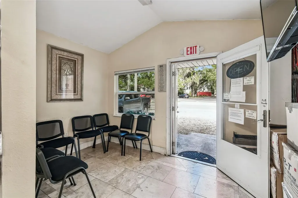 109 E Robertson Street Brandon FL 33511