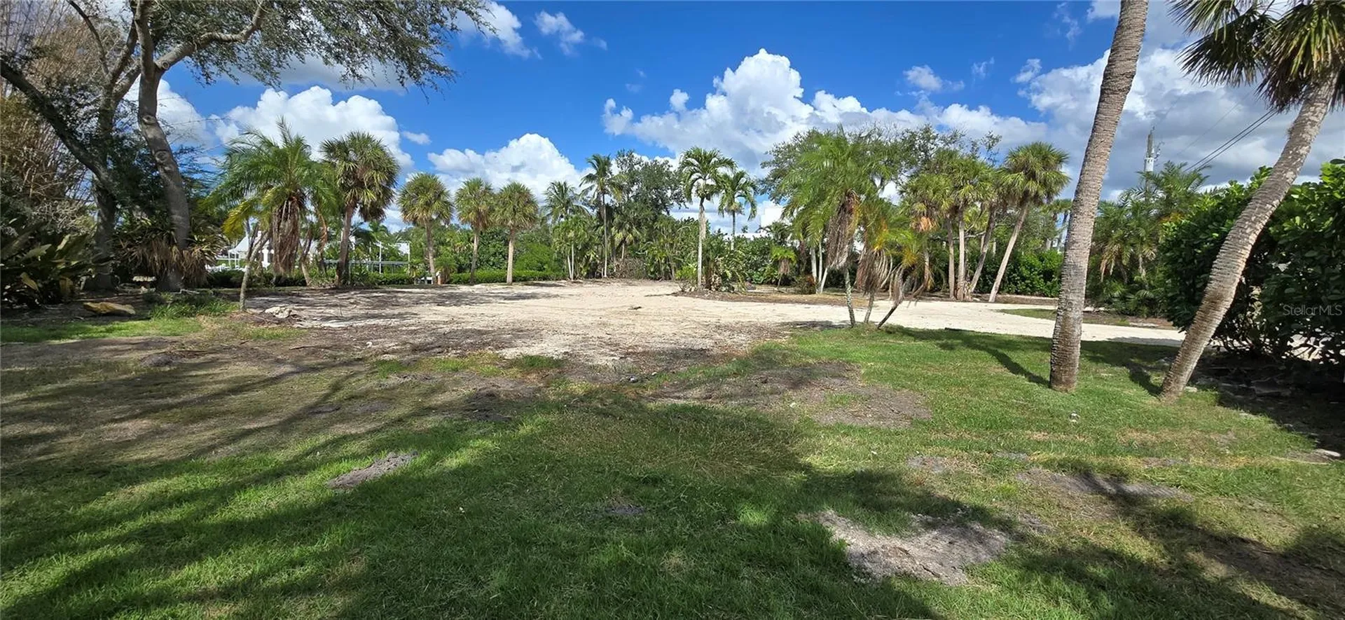 1221 S Basin Lane Sarasota FL 34242