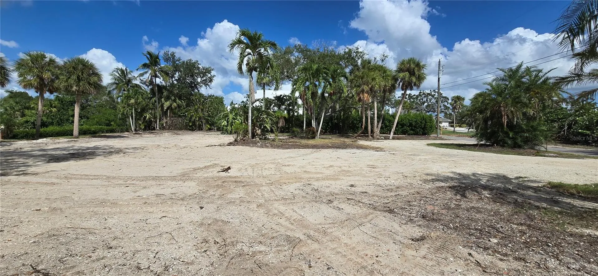 1221 S Basin Lane Sarasota FL 34242
