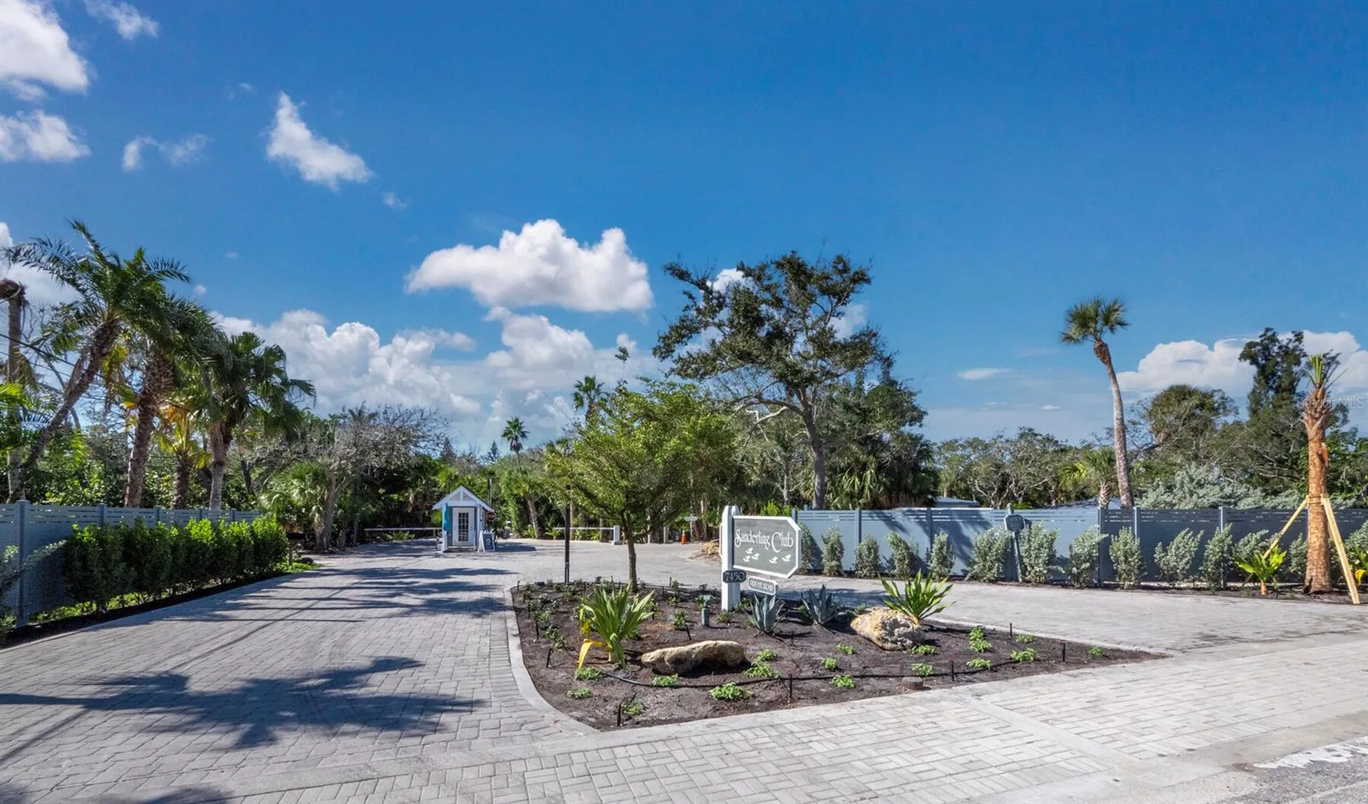 1221 S Basin Lane Sarasota FL 34242