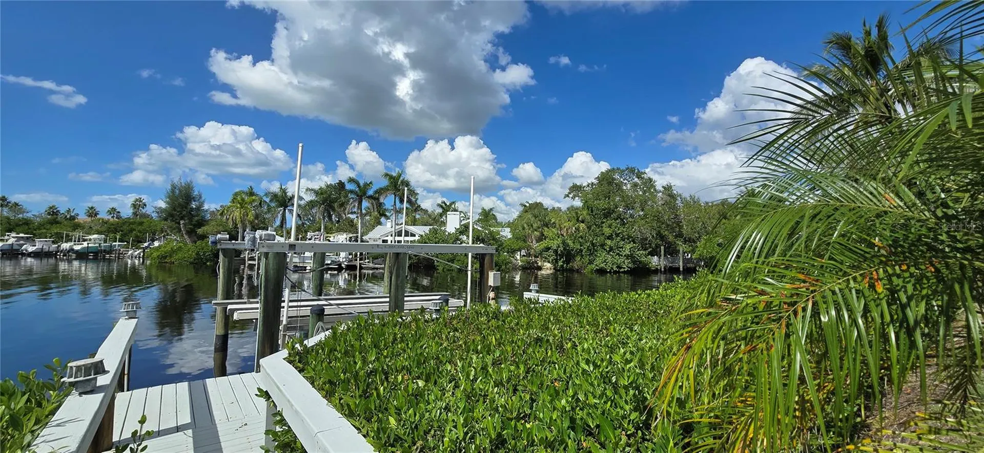 1221 S Basin Lane Sarasota FL 34242
