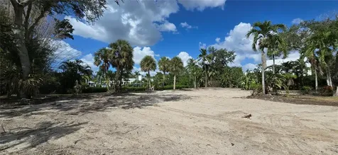 1221 S Basin Lane Sarasota FL 34242