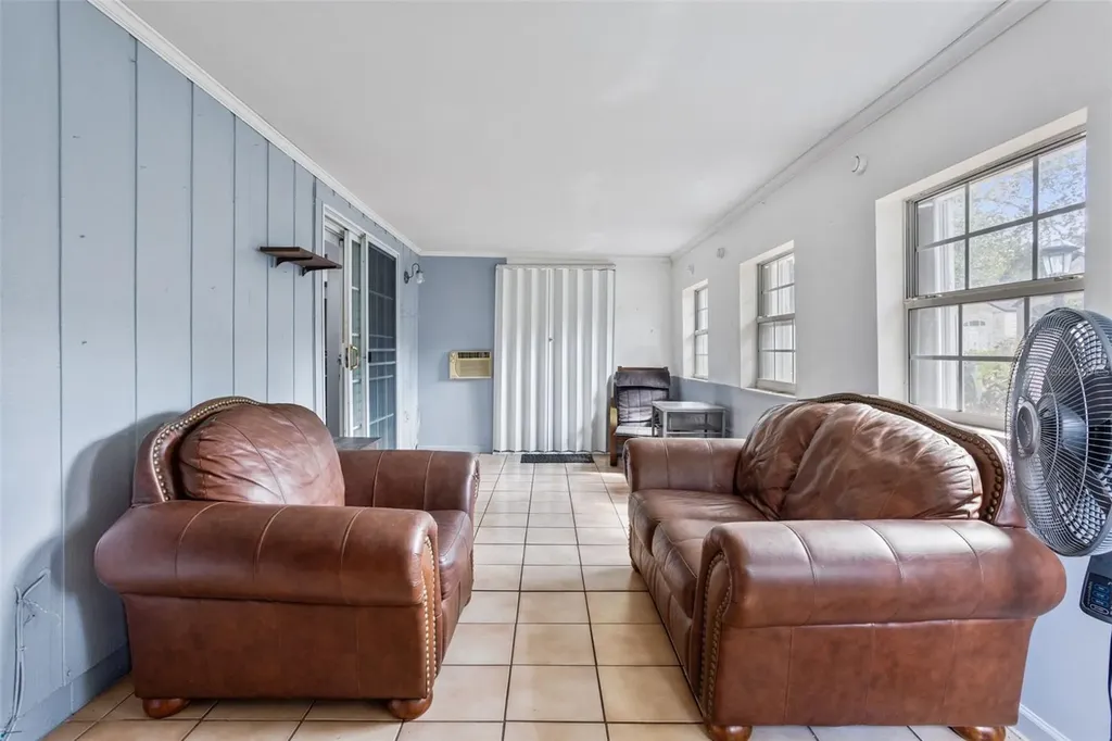3646 Falling Leaf Lane Orlando FL 32810
