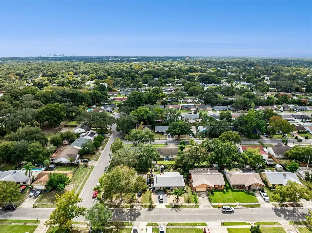 3646 Falling Leaf Lane Orlando FL 32810