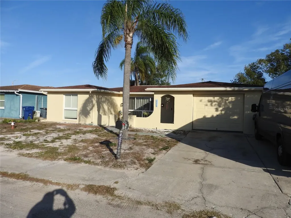 1324 Viking Drive Holiday FL 34691