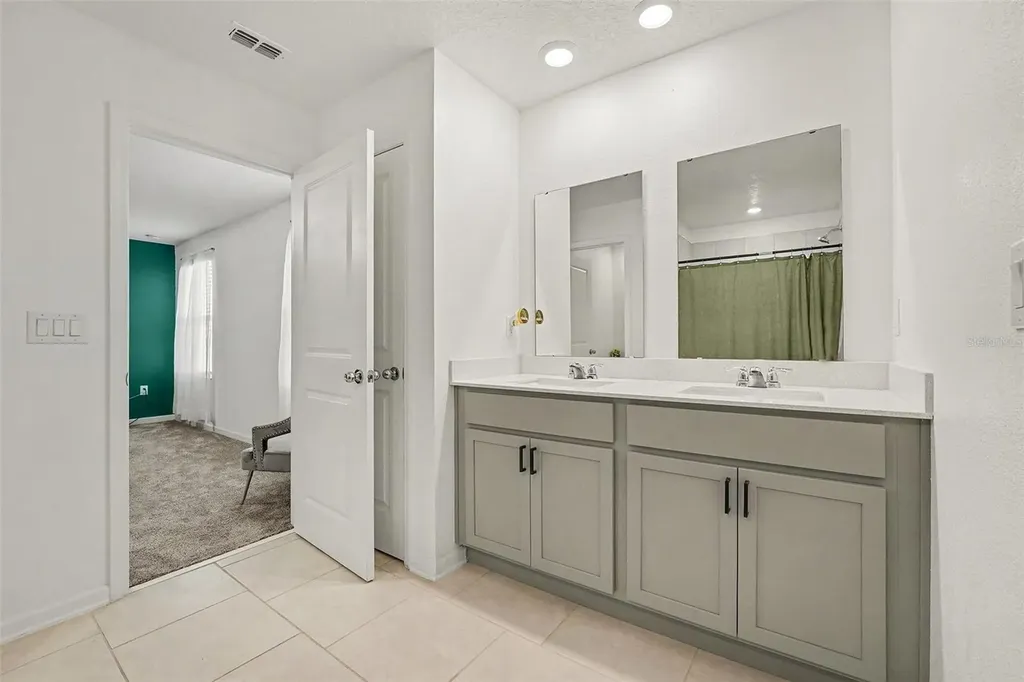 868 Timberland Drive Eagle Lake FL 33839