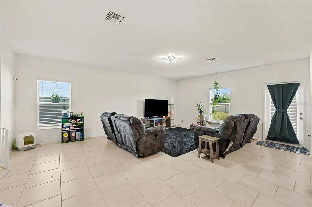 868 Timberland Drive Eagle Lake FL 33839