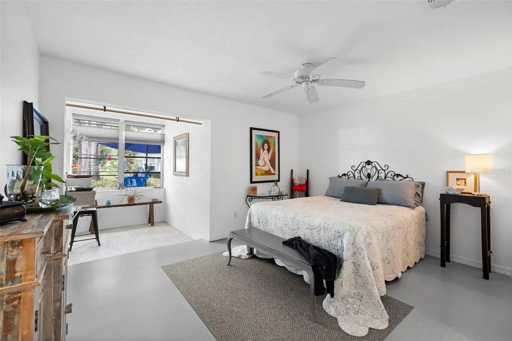 300 Clyde Lane Dunedin FL 34698