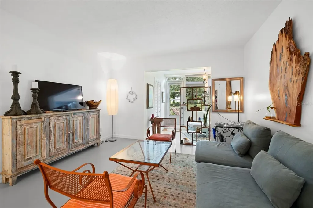 300 Clyde Lane Dunedin FL 34698
