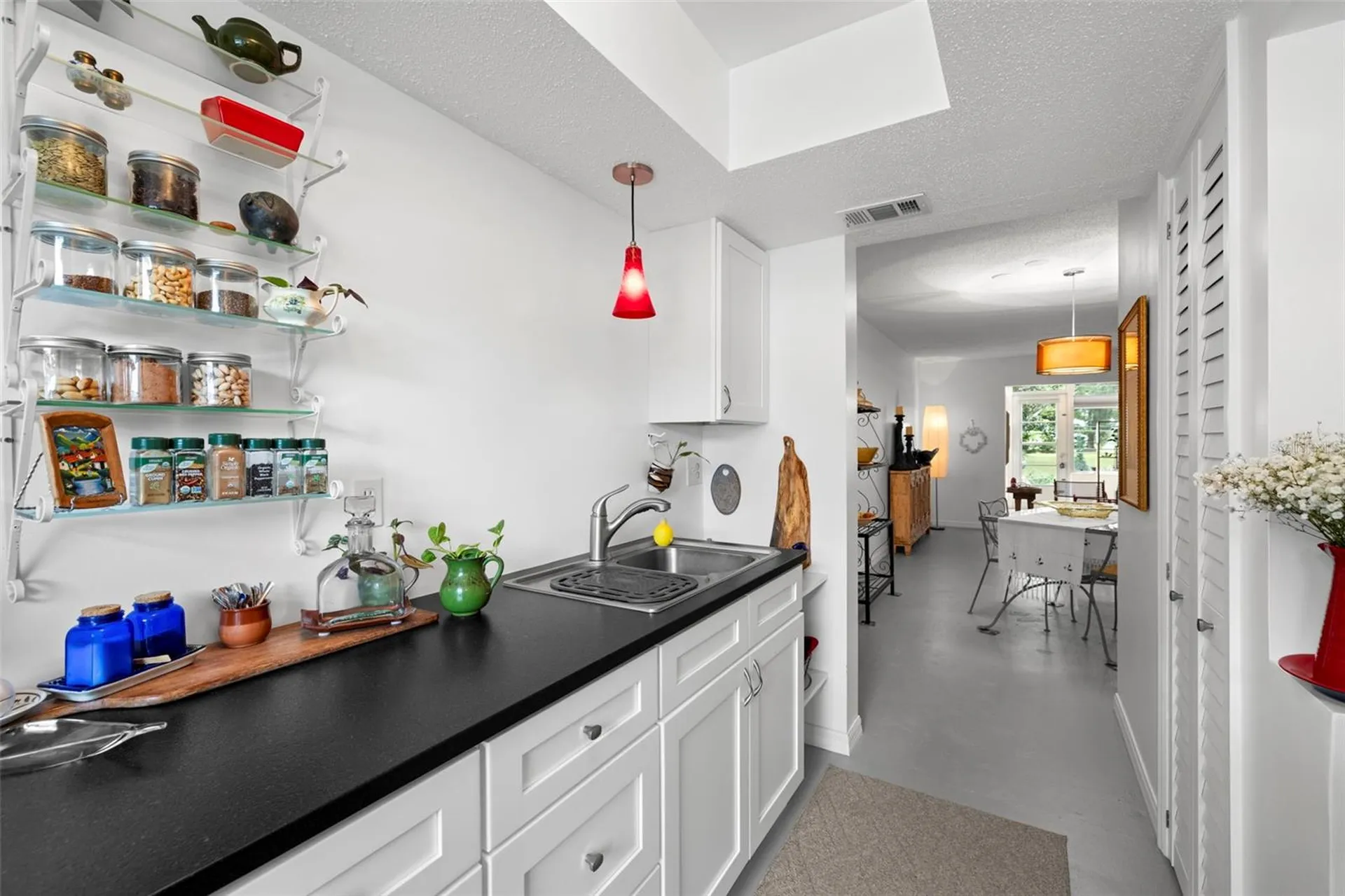 300 Clyde Lane Dunedin FL 34698