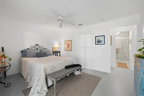 300 Clyde Lane Dunedin FL 34698