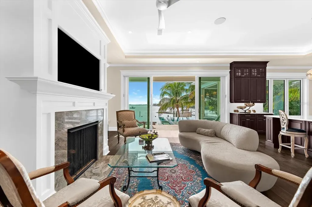 511 Bayview Drive Holmes Beach FL 34217